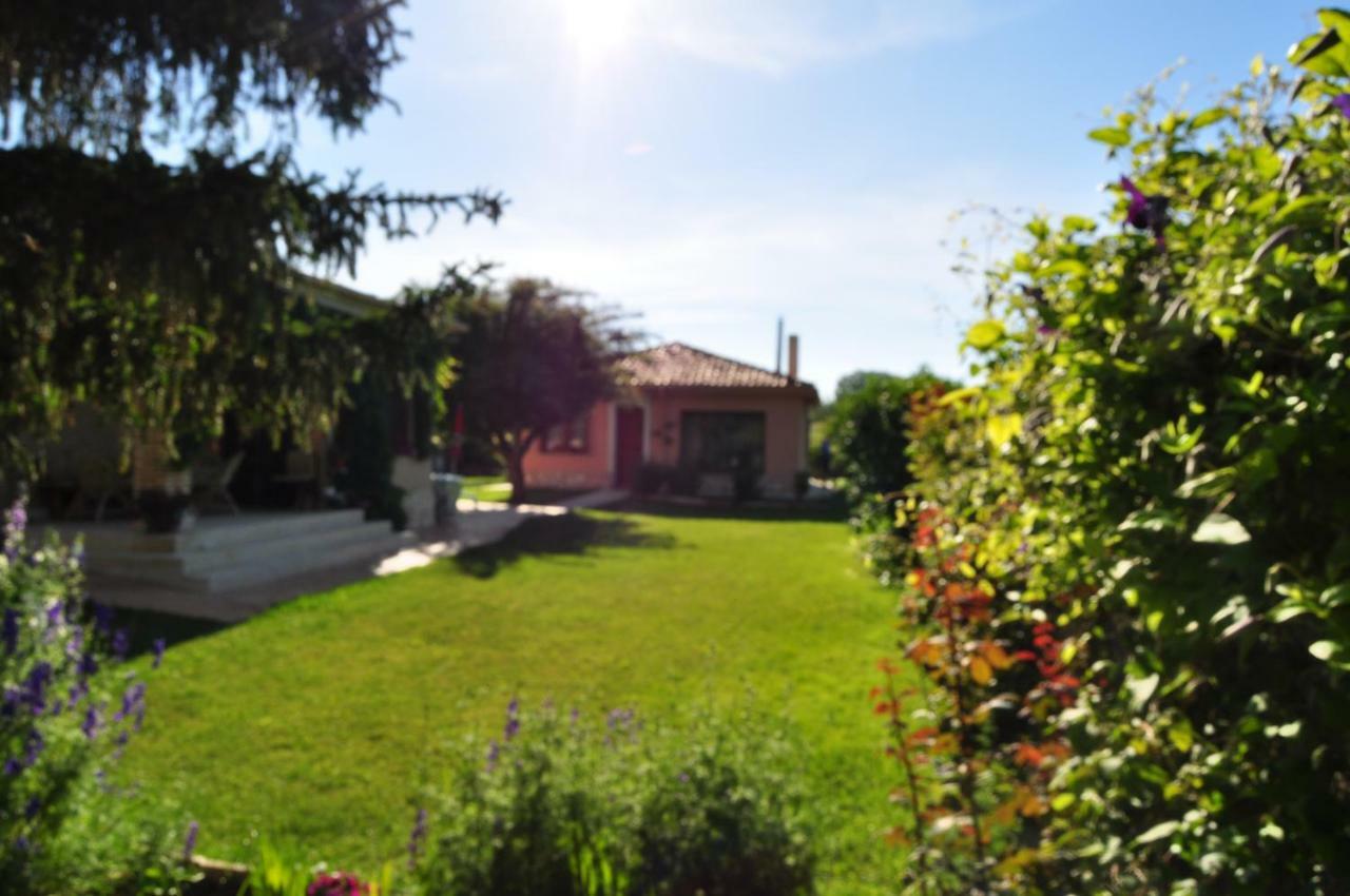 הוילה Santibanez del Val El Jardin De Manuela מראה חיצוני תמונה